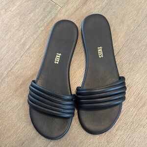 TKEES Black Serena Sandals
